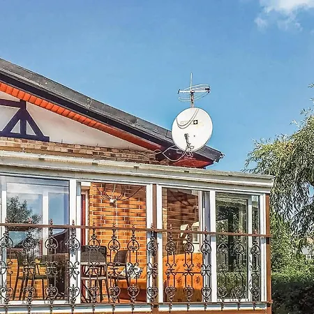 3 Bedroom Stunning In Holiday home Darlowo