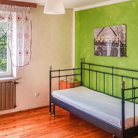 3 Bedroom Stunning In *